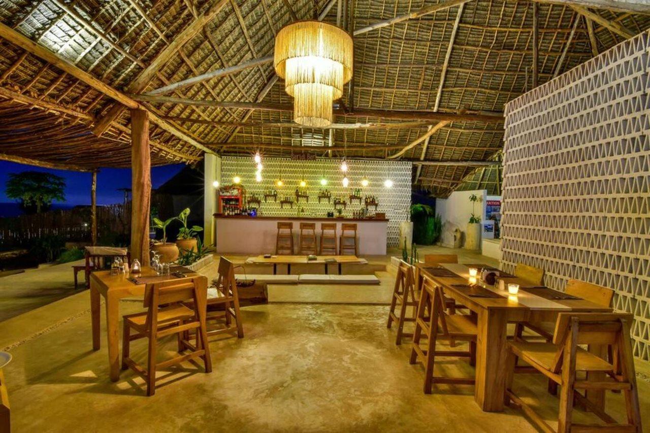 Zanbluu Beach Hotel Kiwengwa  Kültér fotó