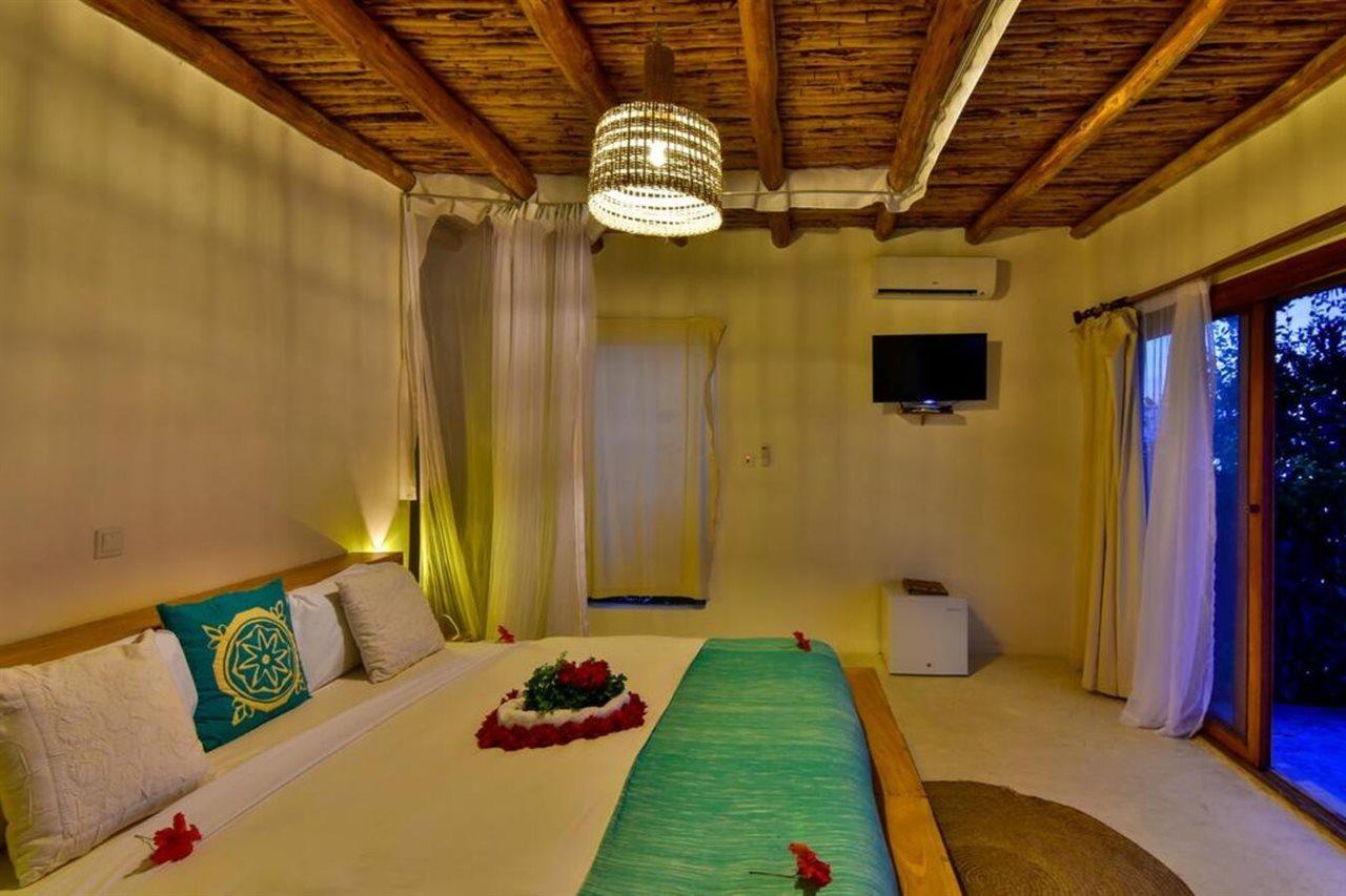 Zanbluu Beach Hotel Kiwengwa  Kültér fotó