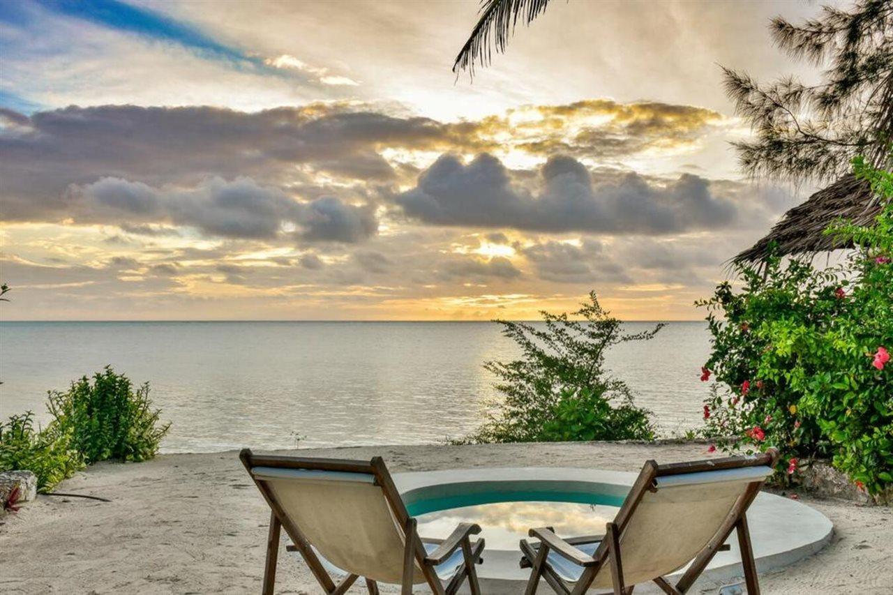 Zanbluu Beach Hotel Kiwengwa  Kültér fotó