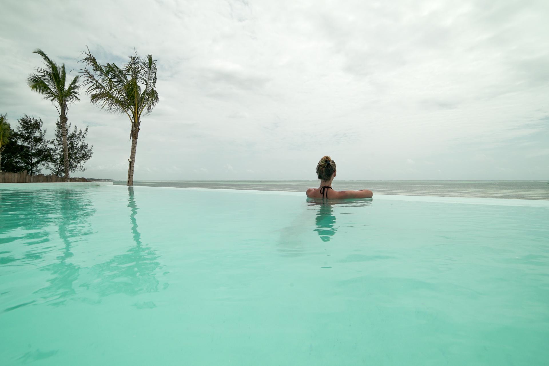 Zanbluu Beach Hotel Kiwengwa  Kültér fotó